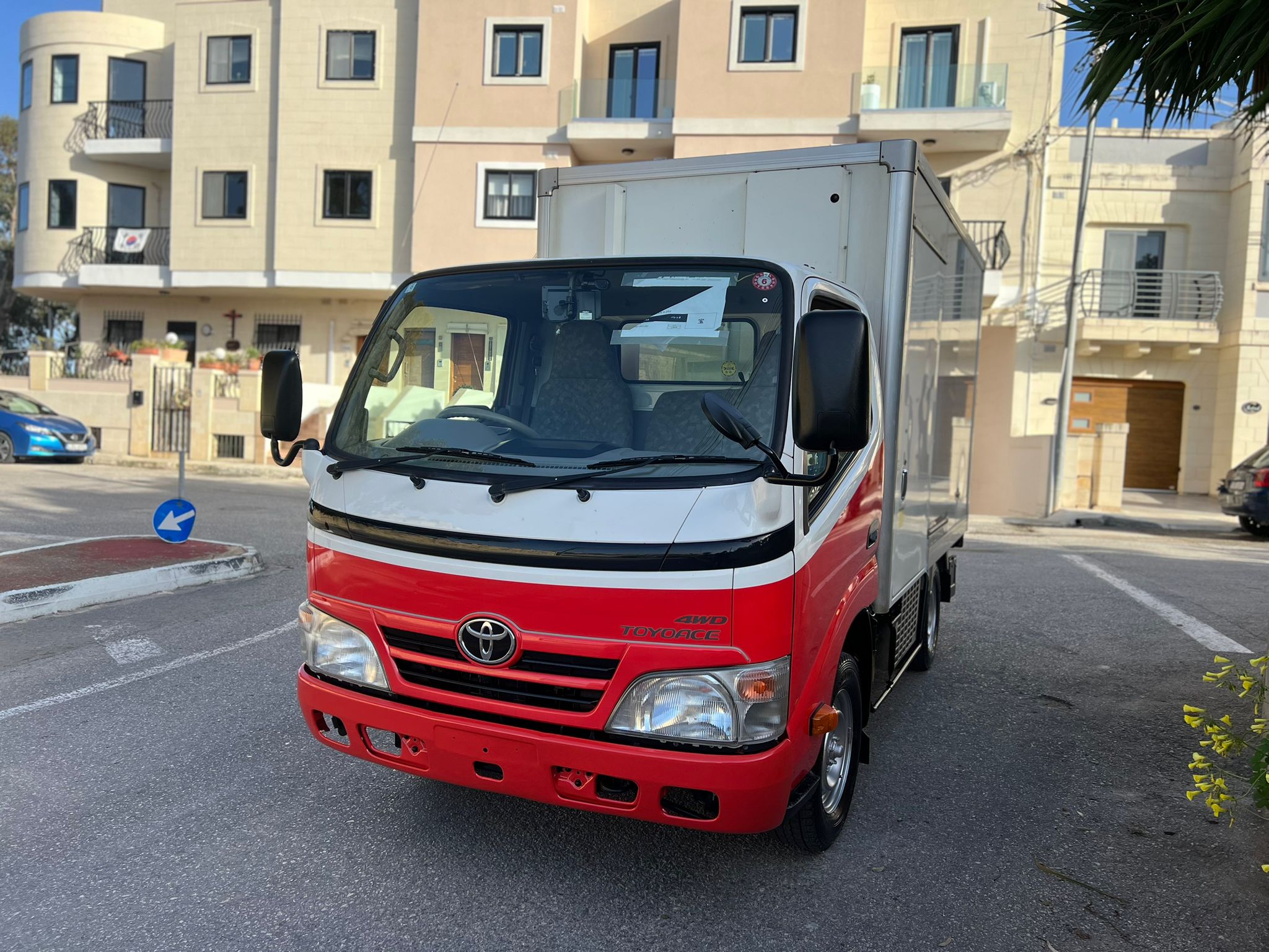 Toyota Dyna Freezer Euro 6 Japan Import - Ventur Auto Import
