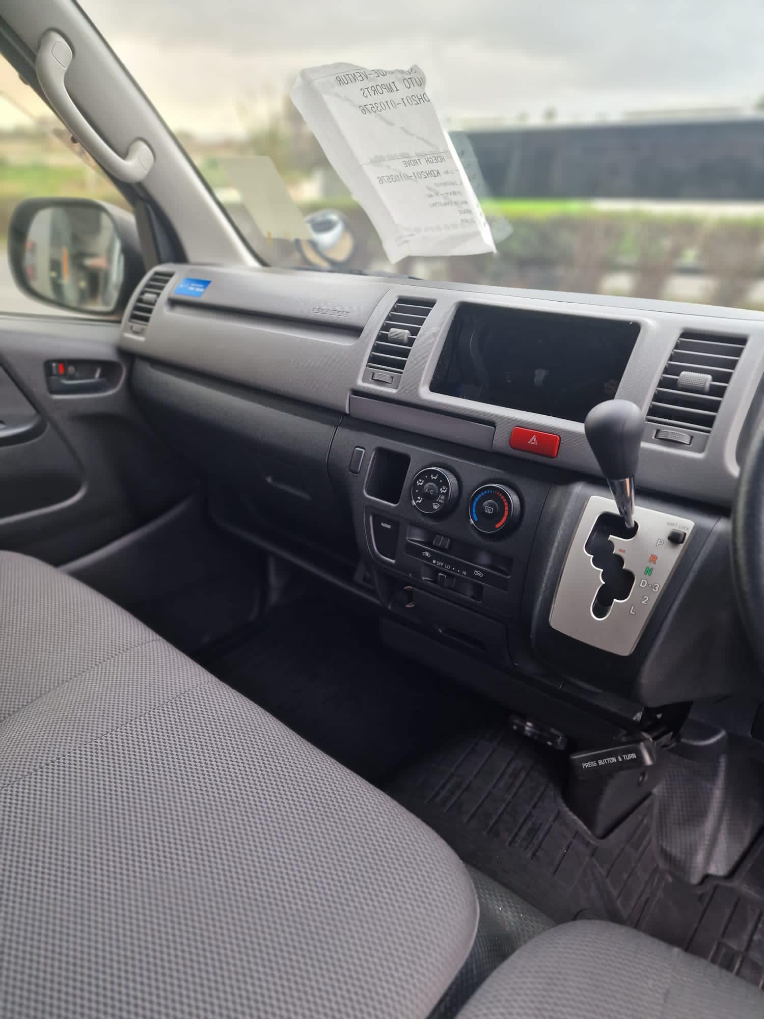 Toyota Hiace (Japan Import) - Ventur Auto Import